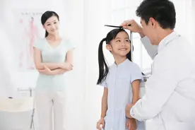 2-18岁儿童身高发育表，男孩女孩全都有！你家孩子的身高达标吗？图片