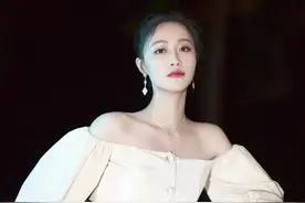 上海名媛蓝盈莹，身家不输王思聪，却还要为了钱拼命拍戏图片