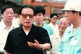 15年乔石同志在京去世，从中纪委书记到国家副总理，4子女皆栋梁图片