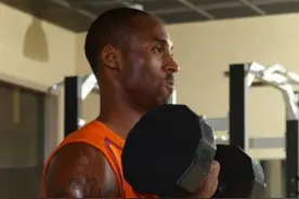 科比当年绰号“小马龙”？6张图带你了解科比的肌肉有多夸张图片