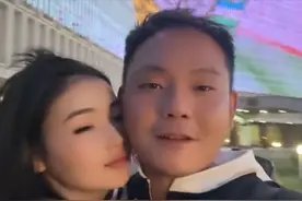 中国小伙闪恋外国美女，认识5天定终身，谁知回国前对方本相暴露图片