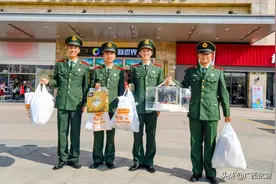 新兵，集体外出了！图片