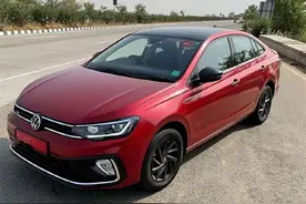 大众新款桑塔纳曝光！比速腾还漂亮，配1.5T引擎，要火的节奏图片