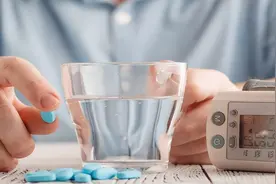 吃降压药的最佳时间被发现！医生提醒：吃错了时间，效果大不相同图片