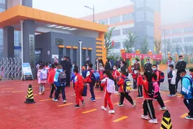 除神木外榆林中小学幼儿园全部开学图片