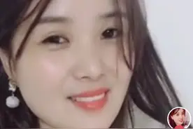 秀才和一笑倾城的「多重宇宙」图片