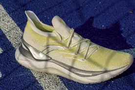 安踏品牌跑鞋有哪些？哪款鞋子最值得入手图片