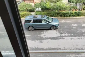 买不起赛那，最终提了起亚嘉华旗舰版图片