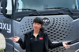 我小学辍学打工，20岁开卡车已16年，丈夫患病后，独自撑起这个家图片