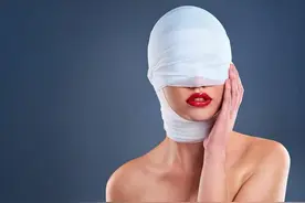 明星被冻龄PUA？每月花100万也难逃医美“临界点”魔咒图片