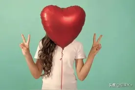 年轻女孩和大叔之间真的会有爱情吗？听听这两位女士怎么说图片