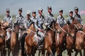 抗战时期一个骑兵营有多少人，多少匹战马？图片