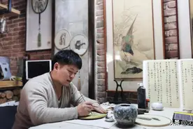 历时一年，沈阳画家在24把宫扇上创作出《二十四节气》图片