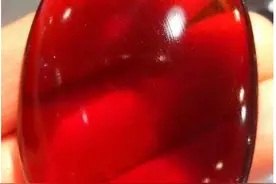 世界上最珍贵的几种琥珀，其中最高成交价高达2.5亿元图片