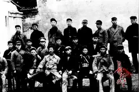 陕北8万红军，4.5万人改编八路军，另外3.5万人毛主席的安排真妙图片