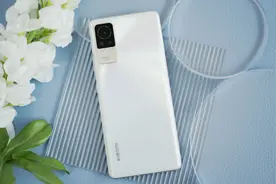 用小米手机的把这些app都卸了吧，占内存还没用图片