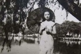 曾经的上海滩白富美93岁讲述：上海名媛分三类，真的优雅装不出来图片