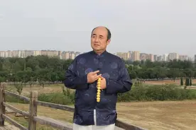 路人睿先生图片