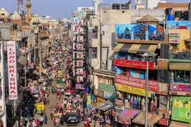 在印度旅游，不要随意搭讪带鼻环的女性，问路都不行，否则会吃亏图片