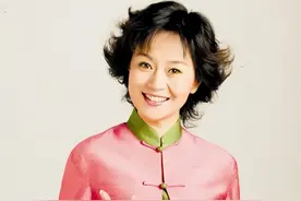 有种“整容”叫鞠萍离婚，前夫蒋启星变化不大，她却像换个人图片