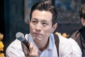 韩剧大叔从不让人失望！网友：他什么都不用做就很性感图片