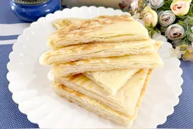 烙饼时，最“忌揉面，用小火”，掌握这3点，饼软香多层，还好吃图片
