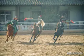 拔矢啖睛的夏侯惇和刮骨疗毒的关羽，谁更能忍痛？图片