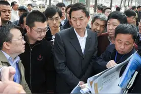 大同古城改造耗资500亿，饱受争议褒贬不一，市长离任万人挽留图片