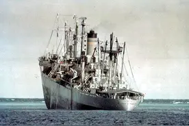 西沙中建岛，守岛部队4次搬家，三艘越南武装船偷袭24人全部被俘图片