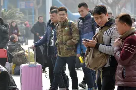 石家庄大学生“连夜离校”，提前放寒假，却引起家长的担忧图片