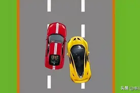 两车同时变道发生事故，究竟是谁的责任？图片