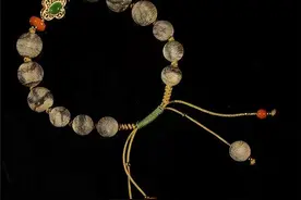 这才是真“穷玩”，手串只闻不“打理”，沉香究竟有多“省心”？图片