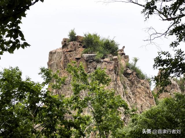 这大概是保定景区里最具挑战的一座大山了吧，1300级天梯太带劲了