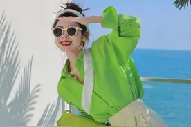 终于等来了！这个春夏最火的“流行色”，原来是它图片