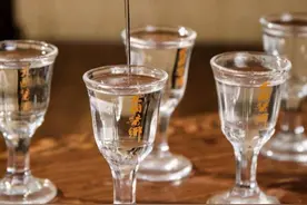 烟酒店里隐藏的3款经典口味白酒，好喝不上头，受到大众一致好评图片