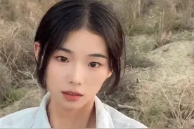 灰太狼的羊：00后美女8分钟噶羊走红，3天涨粉300万被称荒漠屠夫图片