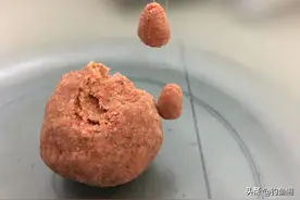 饵越腥、鱼越小？那是你用错了，“浓腥”饵料照样可以钓到大鱼图片