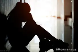 独居女性在家被他人监控，竟然是因为路由器密码泄露图片