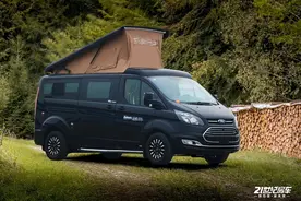 来自途酷房车的福特露营车，可升顶，兼具商务和旅行用途图片