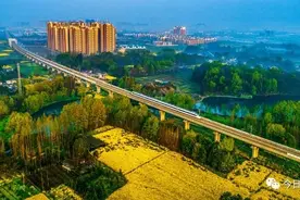 明日起，崇州动车直达成都东站和成都南站！图片