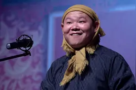 岳云鹏，从“德云一哥”到成为相声界“笑话”！走到今天该怪谁？图片