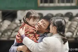 《人生之路》：看清莹莹的身世谜团，才知道巧珍的结局有多荒唐图片