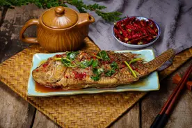 5种公认的“脏鱼”，生存环境让人直皱眉头，尽量少吃图片