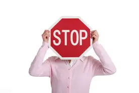 沉迷游戏如何治图片