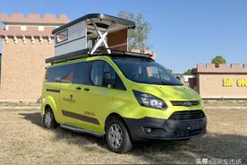 卫航穿山甲升顶房车，由福特新全顺改装，可下地库，售价37.8万图片