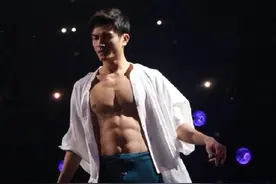 创造历史！29岁芭蕾王子晋升舞团首席惊艳网友：我是中国人图片