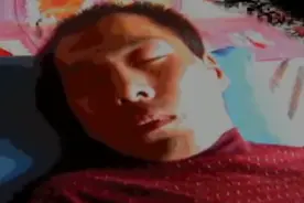 2021年黑龙江男子患神秘怪病，特别爱睡觉，还会半夜起来梦游吃饭图片