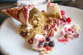 谱系孩子喜欢摔东西，其实并非他们的本意图片