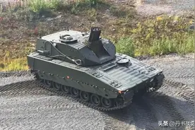 瑞典CV90“雷神之锤”自行迫击炮，双管迫击炮强力输出图片