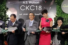李嘉诚儿子回应，不会逃离英国，自己的“根”也依旧在中国图片